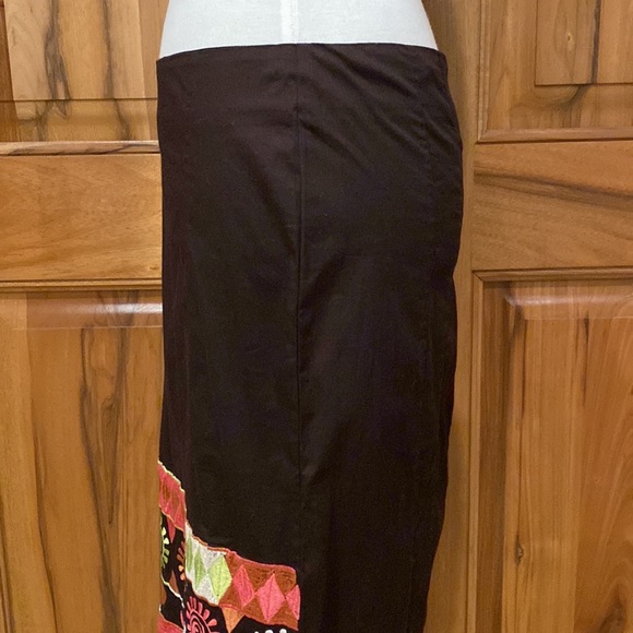 Niza Moda - Madrid, Spain - Brown Skirt, Embroidered Graphic Hem Design - EUC, M - Picture 4 of 11